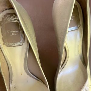 Christian Dior‼️6 inch gold leather heels round toe